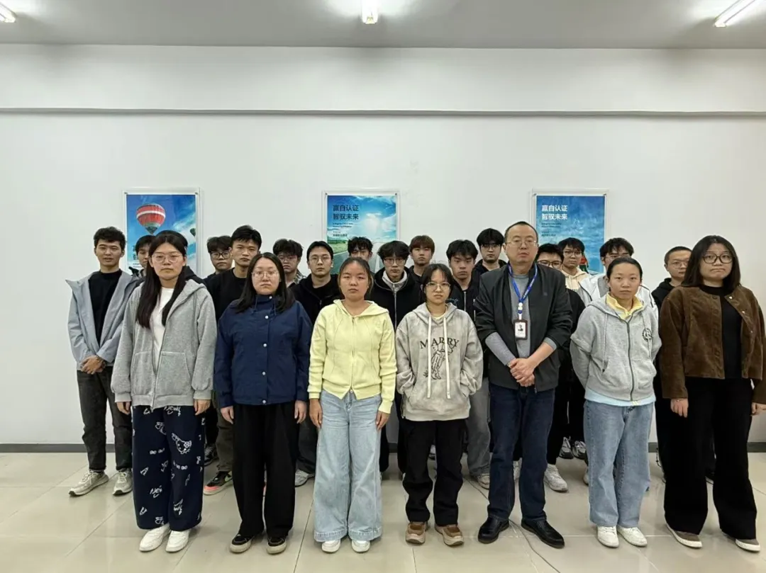 【近期結(jié)班留影】時(shí)光會(huì)定格此刻，但夢(mèng)想永